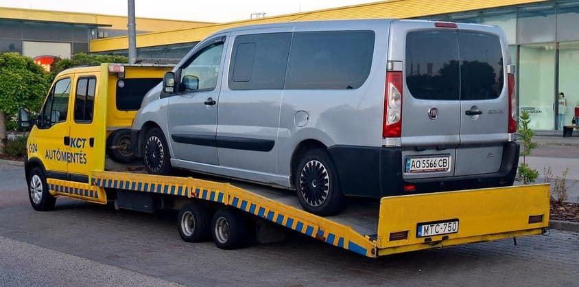 Biztonságos furgonszállítás, m3 autópálya.